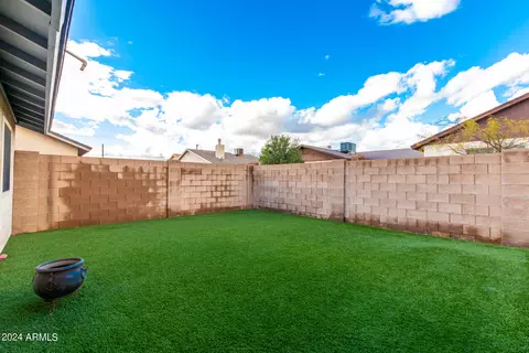 Exterior - 740 W Rosal Ave, Apache Junction, AZ 85120 photo 12 of 15