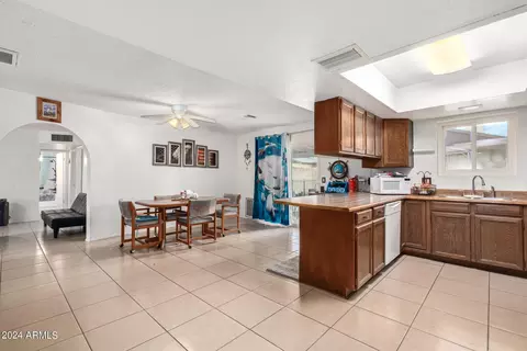 Kitchen - 740 W Rosal Ave, Apache Junction, AZ 85120 photo 3 of 5