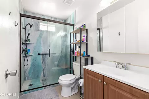 Bath - 740 W Rosal Ave, Apache Junction, AZ 85120 photo 1 of 3