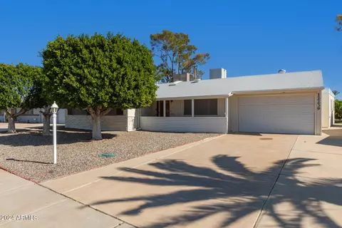 12239 N Cherry Hills Dr E, Sun City, AZ 85351