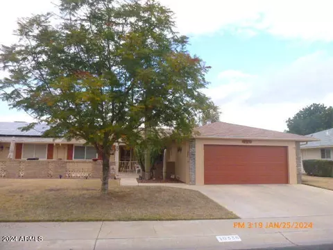 10338 W Kingswood Cir, Sun City, AZ 85351