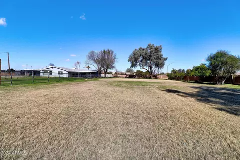 Exterior - 767 E Pony Ln, Gilbert, AZ 85295 photo 17 of 37