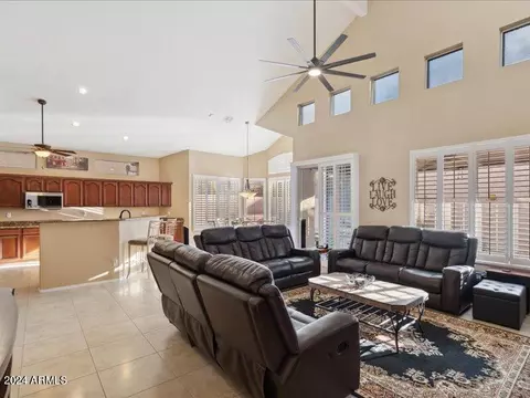 Living - 805 E Silverwood Dr, Phoenix, AZ 85048 photo 4 of 5