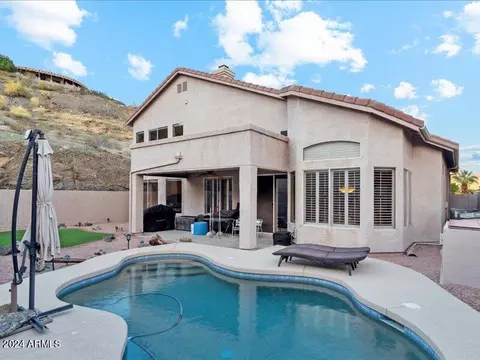 Exterior - 805 E Silverwood Dr, Phoenix, AZ 85048 photo 3 of 7