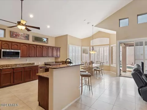 Kitchen - 805 E Silverwood Dr, Phoenix, AZ 85048 photo 1 of 5