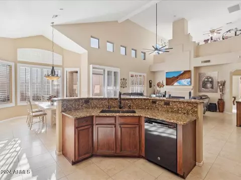 Kitchen - 805 E Silverwood Dr, Phoenix, AZ 85048 photo 3 of 5