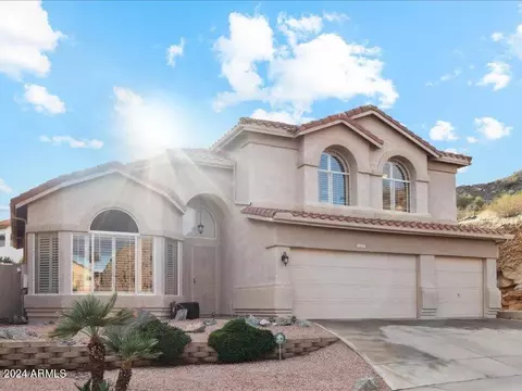 Exterior - 805 E Silverwood Dr, Phoenix, AZ 85048 photo 2 of 7