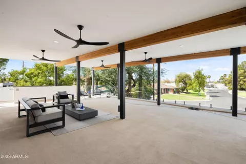 Living - 4135 N 33rd Pl, Phoenix, AZ 85018 photo 4 of 6