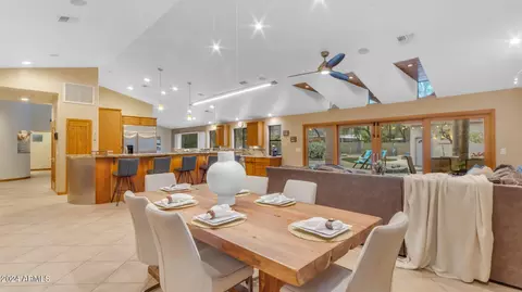 Dining - 3716 E Ahwatukee Dr, Phoenix, AZ 85044 photo 2 of 8