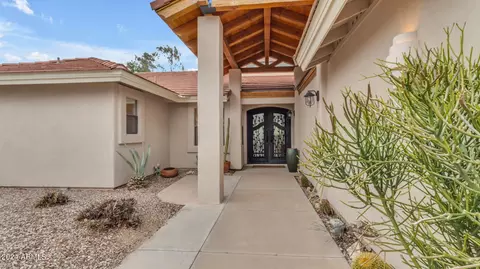 Exterior - 3716 E Ahwatukee Dr, Phoenix, AZ 85044 photo 7 of 28