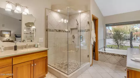 Bath - 3716 E Ahwatukee Dr, Phoenix, AZ 85044 photo 2 of 10