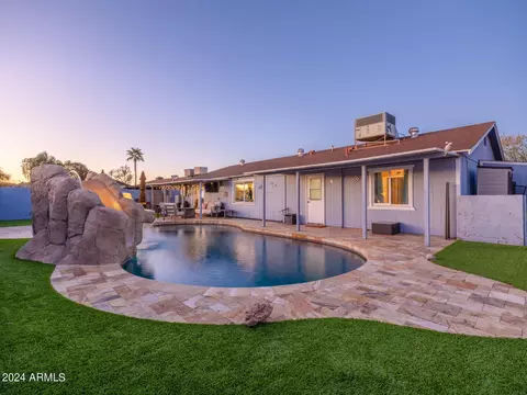 3625 E Captain Dreyfus Ave, Phoenix, AZ 85032 photo 4