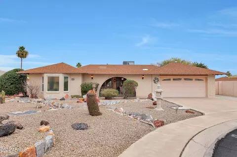 13821 N Tan Tara Dr, Sun City, AZ 85351