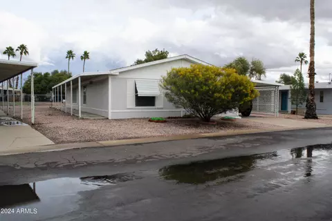 245 S 56th St #166, Mesa, AZ 85205