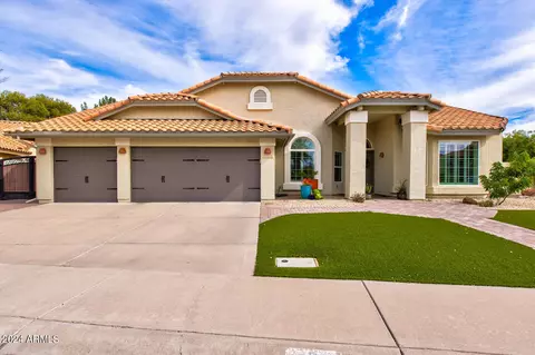 1113 S Scallop Dr, Gilbert, AZ 85233