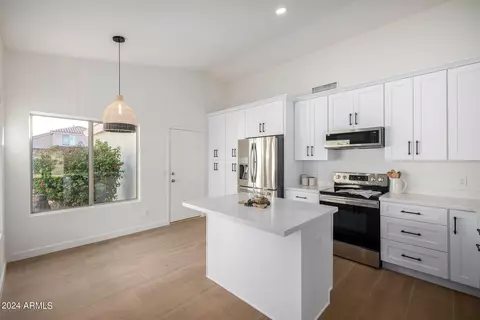 Kitchen - 3106 E Merrill Ave, Gilbert, AZ 85234 photo 4 of 7