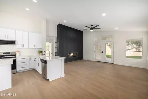 Kitchen - 3106 E Merrill Ave, Gilbert, AZ 85234 photo 6 of 7