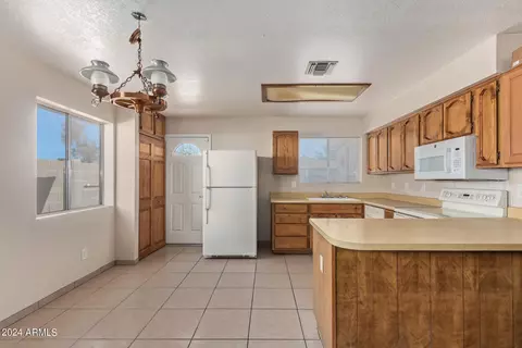 1325 N Emerson --, Mesa, AZ 85201 photo 8