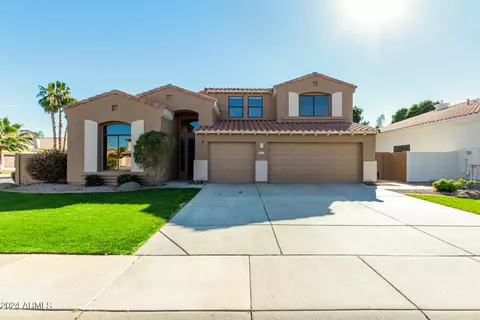 633 W Honeysuckle Dr, Chandler, AZ 85248