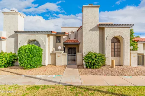 1718 S Longmore -- #19, Mesa, AZ 85202