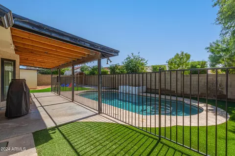 Exterior - 3933 E Des Moines St, Mesa, AZ 85205 photo 5 of 14