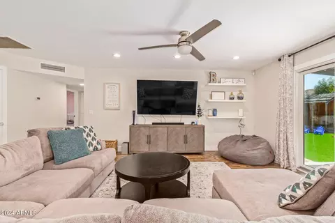 Living - 3933 E Des Moines St, Mesa, AZ 85205 photo 1 of 3