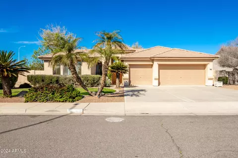 2400 E Bellerive Pl, Chandler, AZ 85249