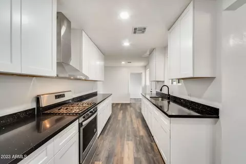 1708 N 18th Pl, Phoenix, AZ 85006