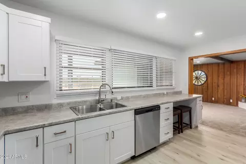Kitchen - 10555 E Mclellan Rd, Mesa, AZ 85207 photo 3 of 3