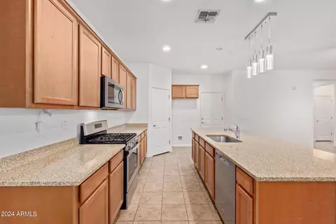 Kitchen - 9751 E Palladium Dr, Mesa, AZ 85212 photo 2 of 5