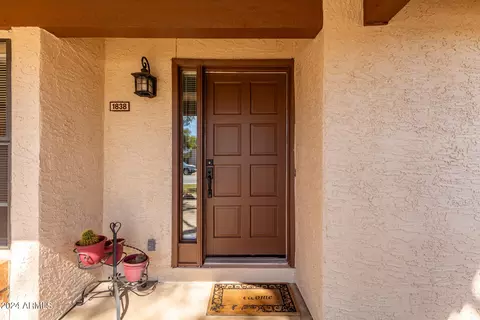 Exterior - 1838 E Manhatton Dr, Tempe, AZ 85282 photo 4 of 11