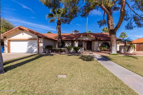 Exterior - 1838 E Manhatton Dr, Tempe, AZ 85282 photo 3 of 11