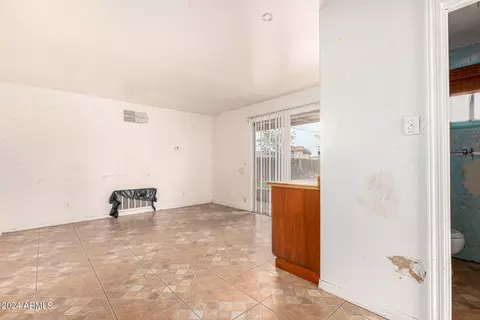 6402 W Devonshire Ave, Phoenix, AZ 85033 photo 19