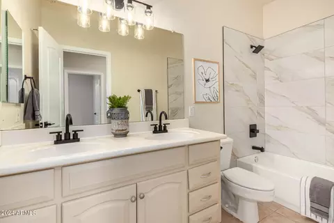 Bath - 2960 E Park Ave, Gilbert, AZ 85234 photo 4 of 4