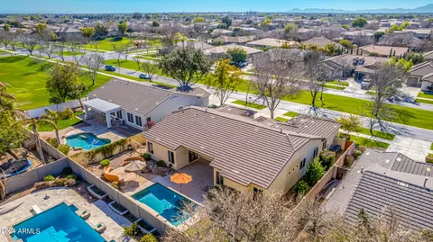 View/Area - 2960 E Park Ave, Gilbert, AZ 85234 photo 2 of 9