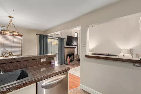 1129 W Mango Dr, Gilbert, AZ 85233 photo 12