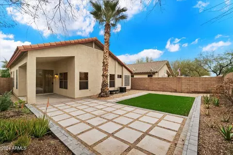 3945 E Monona Dr, Phoenix, AZ 85050 photo 4