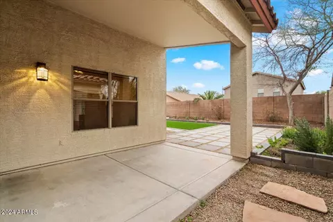 3945 E Monona Dr, Phoenix, AZ 85050 photo 5