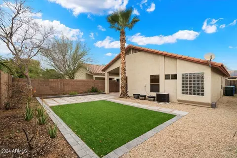 3945 E Monona Dr, Phoenix, AZ 85050 photo 3