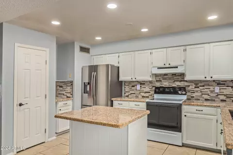 18011 N 33rd Dr, Phoenix, AZ 85053