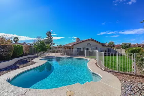 12313 N 72nd Ave, Peoria, AZ 85381