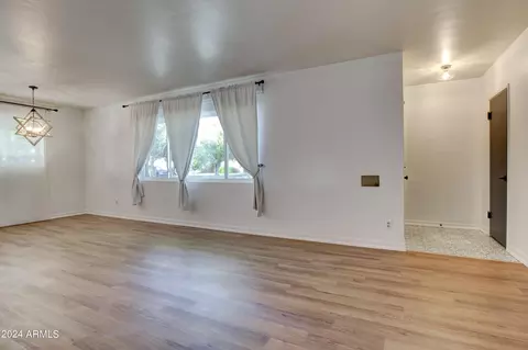 4219 E Avalon Dr, Phoenix, AZ 85018 photo 2