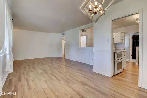 4219 E Avalon Dr, Phoenix, AZ 85018 photo 3