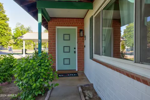 4219 E Avalon Dr, Phoenix, AZ 85018 photo 9