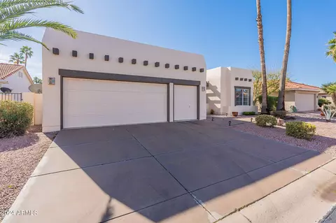 10905 E Watford Dr, Sun Lakes, AZ 85248