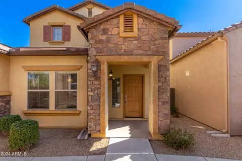 3960 E Cat Balue Dr, Phoenix, AZ 85050