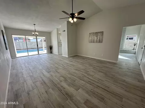 10125 W Highland Ave, Phoenix, AZ 85037