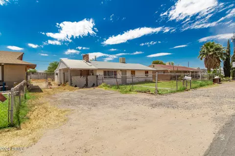 19526 N Taft Ave, Maricopa, AZ 85139