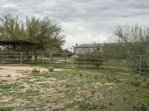23110 E Bear Cave Trl, Florence, AZ 85132 photo 2