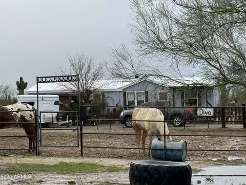 23063 E Bear Cave Trl, Florence, AZ 85132
